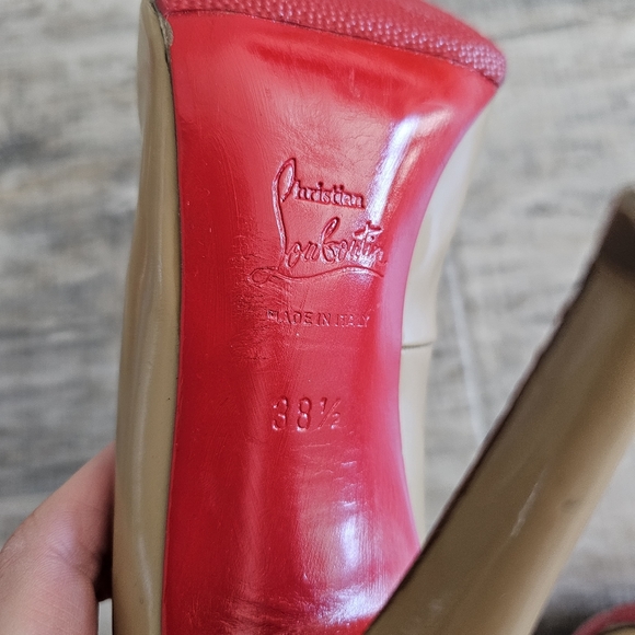 Authentic Christian Louboutin heels 38 1/2 - Picture 5 of 7